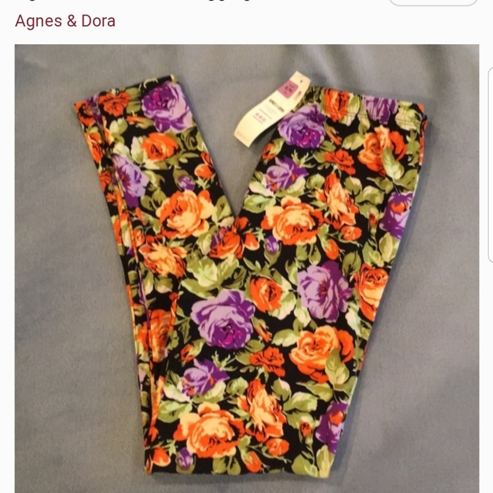 Floral small/medium leggings new missing tags